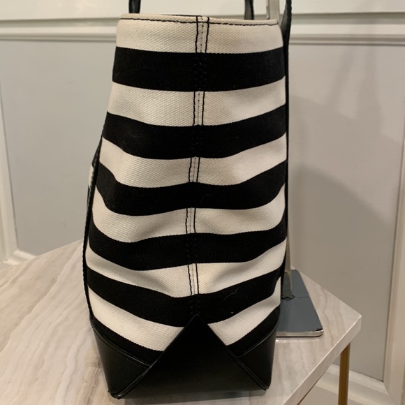 Michael Kors Fulton Black & White Canvas and Leather Nautical Tote Bag EUC - Picture 4 of 14
